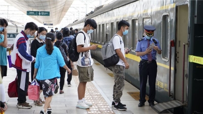 云南：铁路端午小长假发送旅客57万人次 客流回升明显