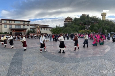 迪庆州民族民间歌舞常态化展演启动 助推旅游转型升级