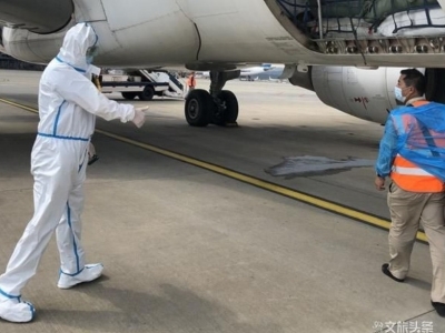 长水机场国际货运升温  昆明边检全力护航