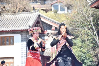 约吗？去丽江体验傈僳族打跳