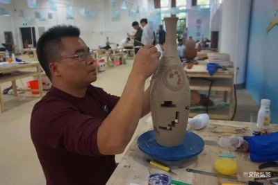 【华宁陶匠】华宁陶艺追梦人——袁进