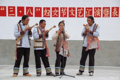 约吗？去丽江体验傈僳族打跳