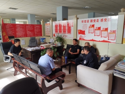 大理市开展旅游汽车公司联合检查  为安全运输保驾护航
