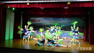 红塔区文化馆如期举办“四季风”夏季专场文艺演出