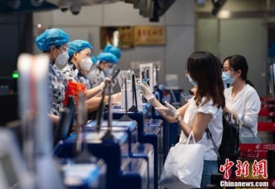 北京首都国际机场7月4日起要求旅客满足两条件方可离京