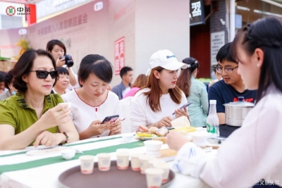 “国饮中茶，国货自强”中茶翡翠八八青饼昆明首发品鉴会圆满落幕