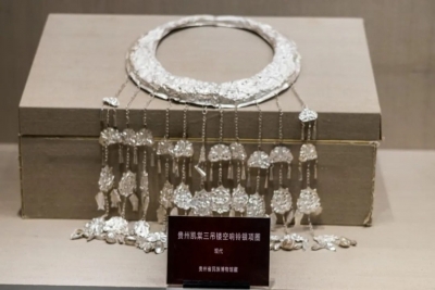 《饰美人生——苗族银饰展》在大理白族自治州博物馆开展！