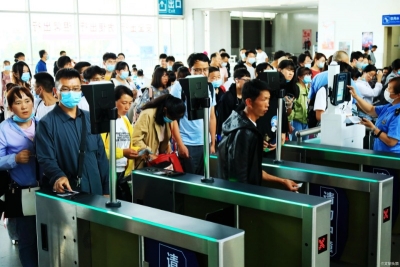 游客来了！云南铁路客流逐步回暖 日均发送旅客超18万人