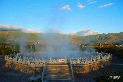 秋高云淡泡温泉 首选大理地热国