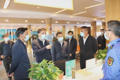 副省长刘洪建调研丽江旅游工作