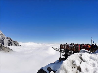 暑期到丽江玉龙雪山景区游玩，掌握八个关键词让雪山之旅更加顺畅！
