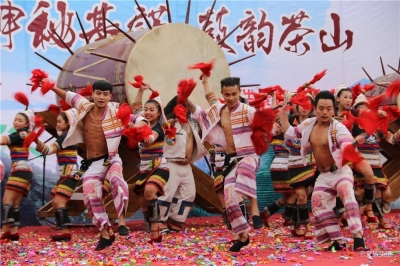 决战决胜脱贫攻坚 西双版纳描绘五幅生动画卷！