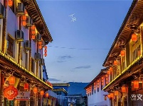 石屏夜色：古韵新城 静谧悠远