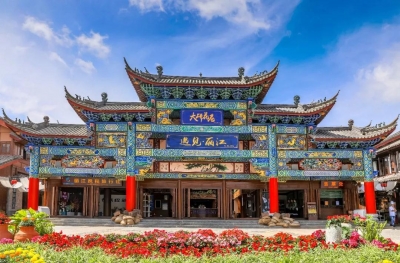 今年第四次！又一剧组在丽江古城大研花巷取景拍摄