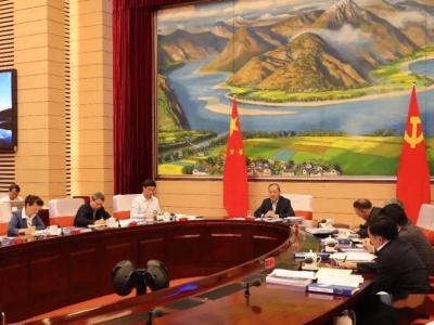 云南省政府召开第83次常务会议 研究稳就业、半山酒店项目建设等工作