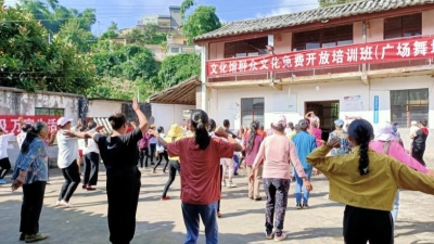 墨江县文化馆开展“结对子种文化”活动 先后近4000人参与