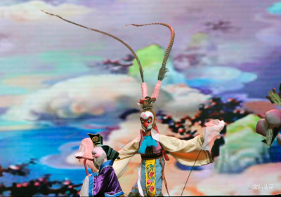 以国粹致敬白衣天使——云南白药“偶遇百年经典，乐享健康生活”主题活动举办