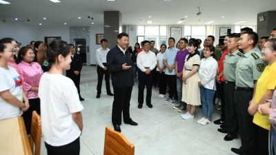 志不求易、事不避难，习近平这样鼓励青少年