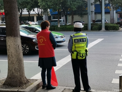 丽江市民：文明丽江 是见证者、参与者也是受益者