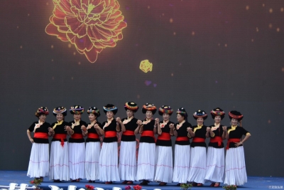 每年农历七月二十五日，丽江泸沽湖畔为何要过“转山节”？