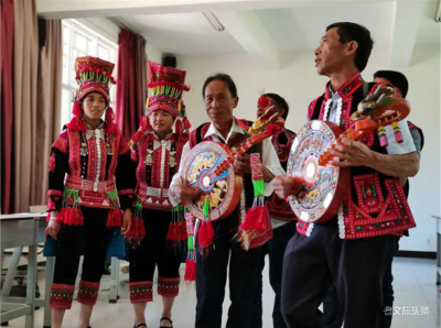 红河州非遗中心到石屏  检视活态传承战果共叙保护佳话