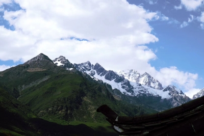 “丽江旅游惠民消费劵”让医护工作者乐享美好假期