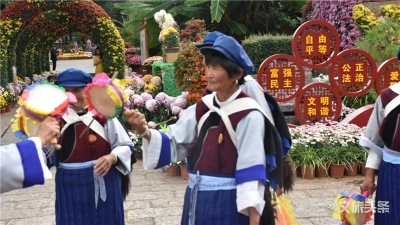 如期赴约，去丽江古城接风楼看民族民间歌舞乐展演！