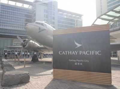 疫情重创国泰航空：8500个岗位被裁 旗下港龙航空停运