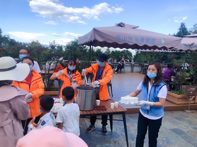 一杯姜茶暖人心 大理旅游狠抓服务质量提升获游客点赞！