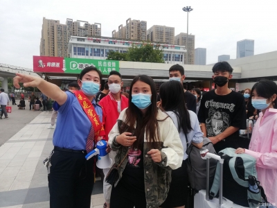 品早茶、吃火锅、撸串儿 大理至川渝150万人乘高铁“快旅漫游”