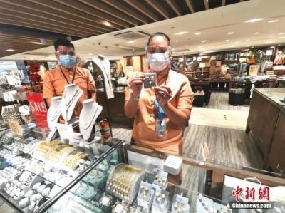 马尼拉机场国际航班日入境旅客减少至两千五百人