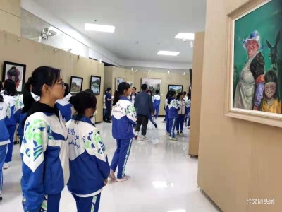 油彩与自然的邂逅——“画临沧，话临沧”油画作品展开展了！