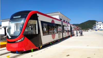 最高运行速度70km/h！首批云南制造现代有轨电车亮相，就在...