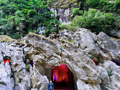 大理石门关旅游度假区：厕所成为景区新地标