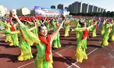 涉及出行、就医、旅游......让老年人从“只能”到智能，国家出手了