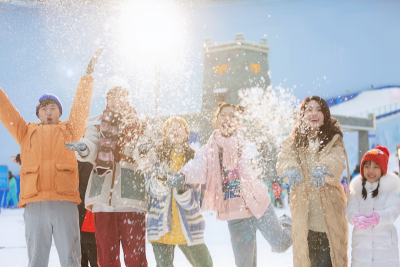 来昆明融创雪世界体验冰雪文化 年底还有一大波福利！