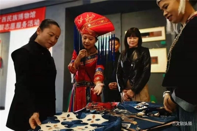 广西民族服饰文化展在红河屏边展出，持续21天，快来打卡！