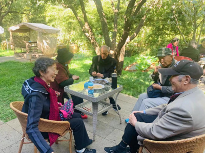 云南省文化馆传承“敬老、爱老”美德 丰富离退休干部精神文化生活