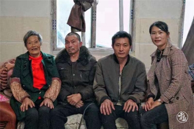 “重读 重解 重用”西畴精神丨从修路到开农家乐 两代党员的坚守