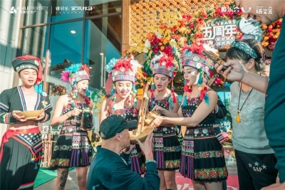 搭上时光慢旅 感受傣文化的别样魅力