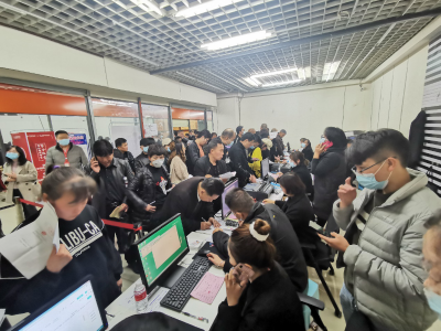 俊发·新螺蛳湾国际商贸城收租进行时 现场火爆人山人海！