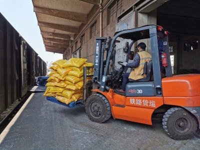 云南：铁路冷链鲜活运输达7.6万吨