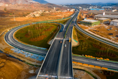 《都香 都香》新歌MV发行 都香高速公路建设者与云南音乐人联合创作抒发自豪  