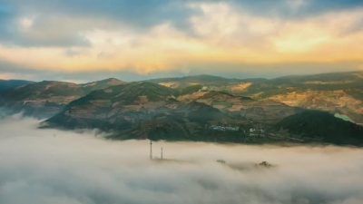 雾锁山头山锁雾！七江深山，太美腻了…