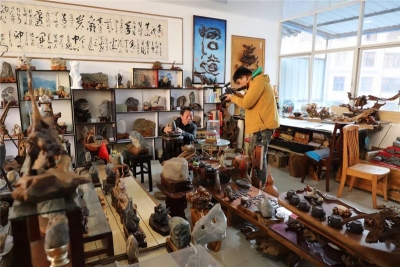 央视社教节目（CCTV-10）《地理·中国》栏目组走进屏边