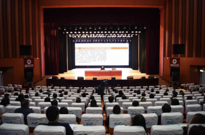 楚雄州委书记杨斌走进楚雄技师学院作形势政策报告