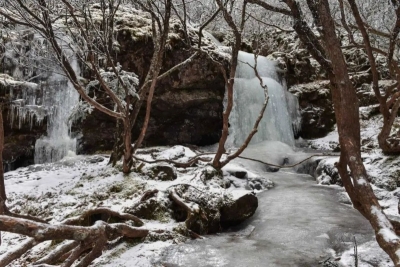 放寒假喽！带孩子体验冰雪世界 就在家门口的魅力轿子雪山
