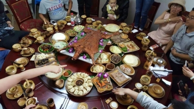就地过年 到锡伯龙生态园吃年夜饭 再寻红色文化轨迹 