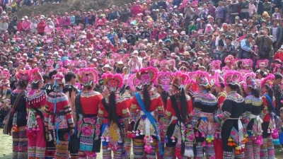【非遗过大年·文化进万家】妈妈赛装 一场展现彝族妈妈们美丽与智慧的视觉盛宴