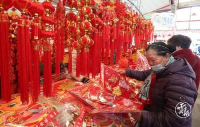 牛年吉祥饰品热销